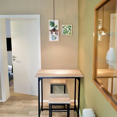 Stylisches Kleines Karthause Apartment
